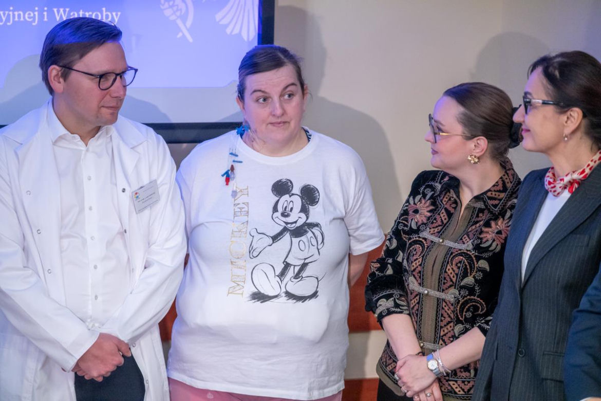Lekarze WUM usunęli gigantycznego raka wątroby