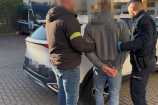 Okradli zamknięty szpital i uciekli skradzioną karetką! Łup wart 180 tys. zł