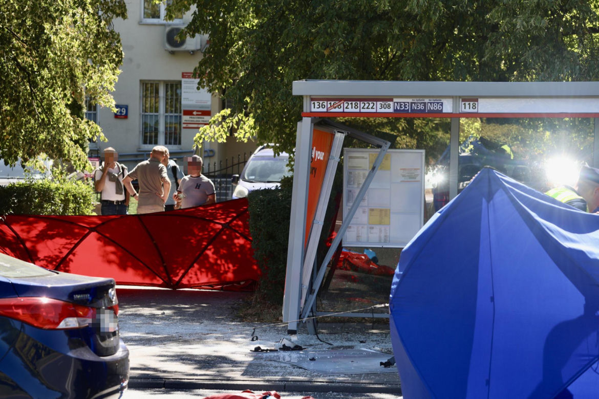 Wypadek na ul. Woronicza w Warszawie. Kierowca potrącił 10 osób 