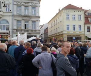 Protest mieszkańców ADM w Bydgoszczy. Ich czynsz to 10,80 zł za m2