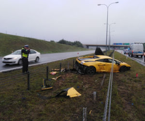 Wypadek na A1 w okolicach Torunia. Lamborghini stanęło w ogniu! 