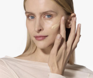 NOWOŚĆ od Your KAYA: Liquid glow, czyli ultralekki tint do twarzy i rozświetlające kropelki do twarzy i ciała