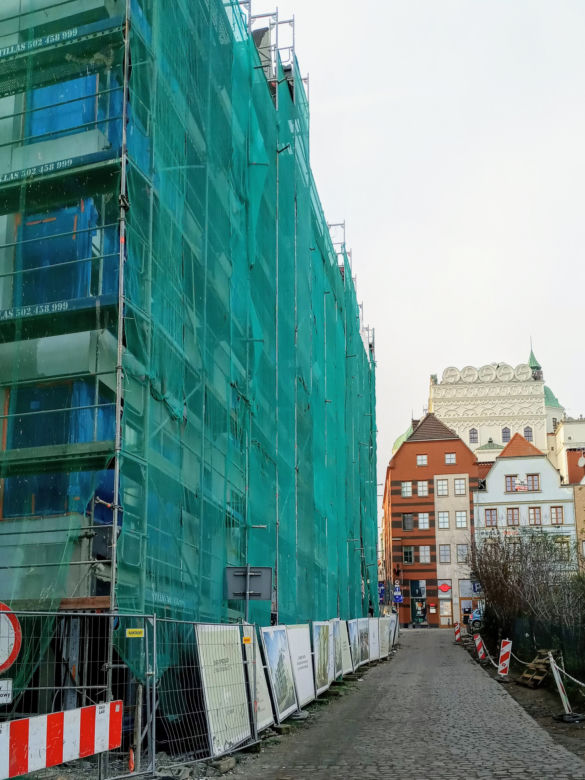 Budowa hotelu na Podzamczu - listopad 2020
