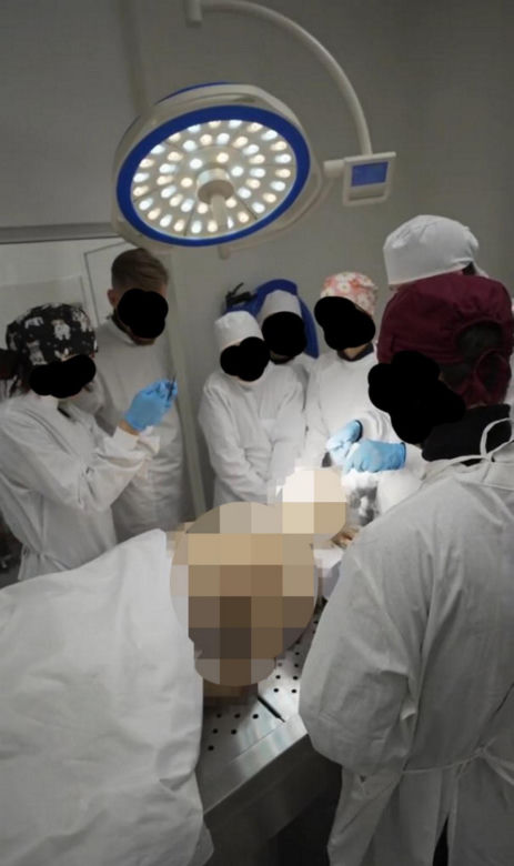 Uniwersytet pokazał ludzkie zwłoki na TikToku. Ogromny skandal