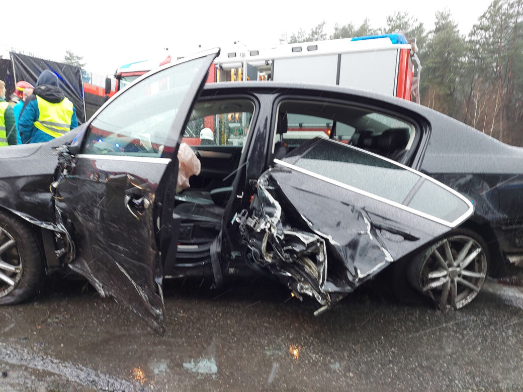 Wypadek na S1 w Mierzęcicach. Zginęła matka z dzieckiem [ZDJĘCIA]