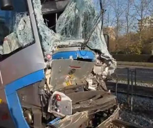 WROCŁAW: Zderzenie trzech TRAMWAJÓW, 21 osób RANNYCH 