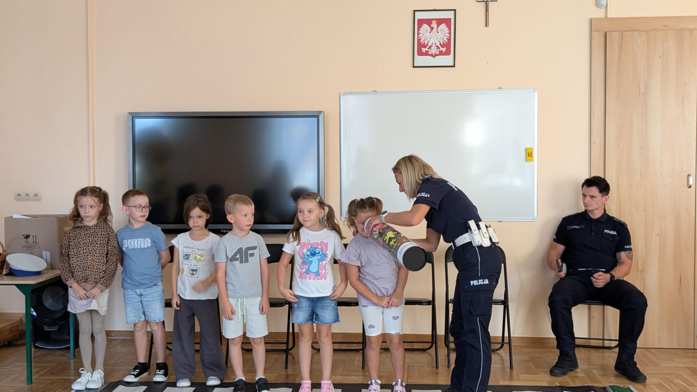 Pan Mrówka uczy bezpieczeństwa