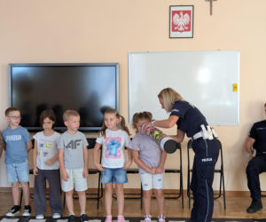 Pan Mrówka uczy bezpieczeństwa