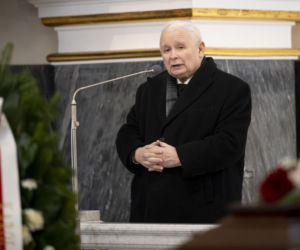 Jarosław Kaczyński na pogrzebie pierwszego naczelnego Gazety Polskiej
