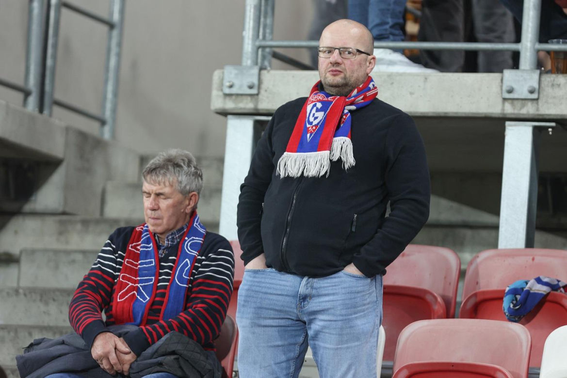 Kibice podczas meczu Górnik Zabrze - Legia Warszawa (01.04.2024)
