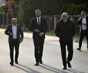 Politycy PiS jadą na wyjazdowe posiedzenie klubu