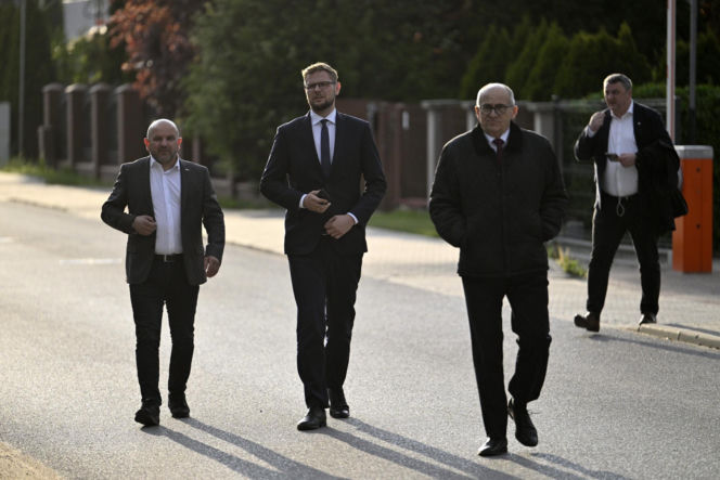 Politycy PiS jadą na wyjazdowe posiedzenie klubu