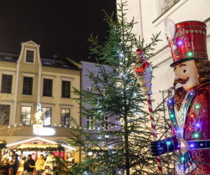 Gliwicki Jarmark Bożonarodzeniowy wystartował. Wiedeński klimat i świąteczne gofry
