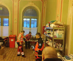 Ratownicy medyczni pomagają uchodźcom z Ukrainy [ZDJĘCIA]