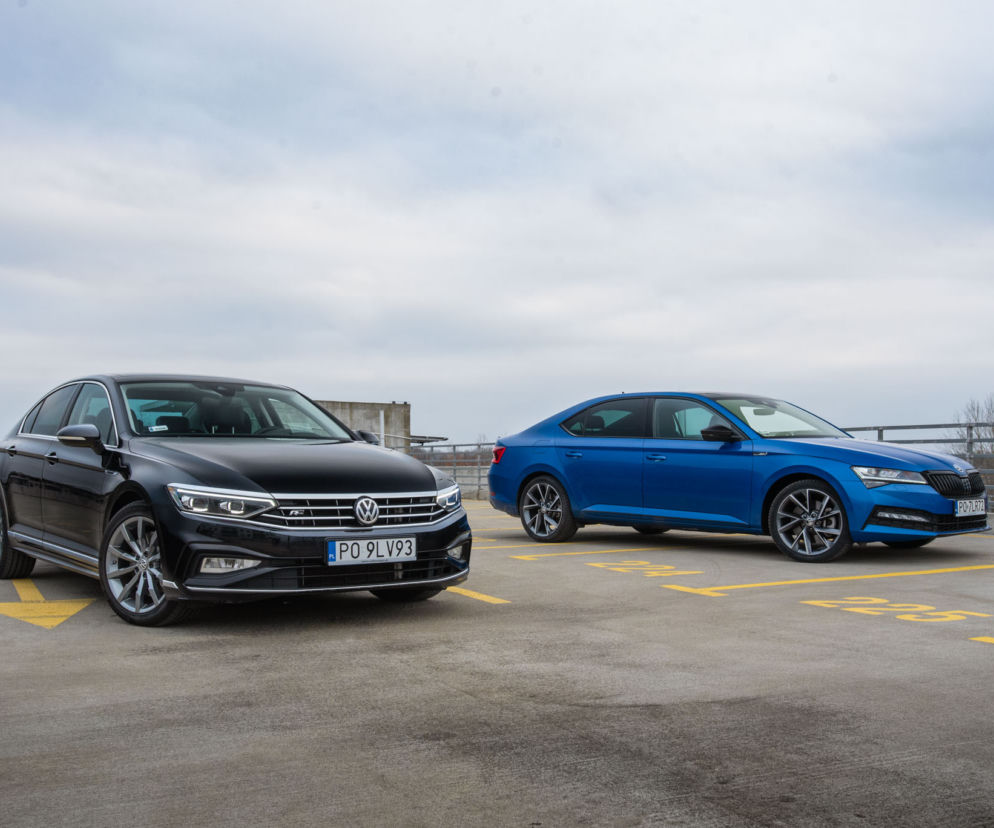 Volkswagen Passat Elegance vs Skoda Superb Sportline