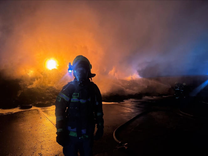Pożar w zakładzie utylizacji opon w Rożentalu