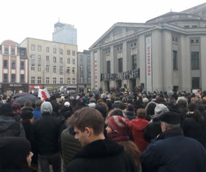 Czarny Piątek 2018 w Katowicach: Tłumy ludzi zebrały się na rynku