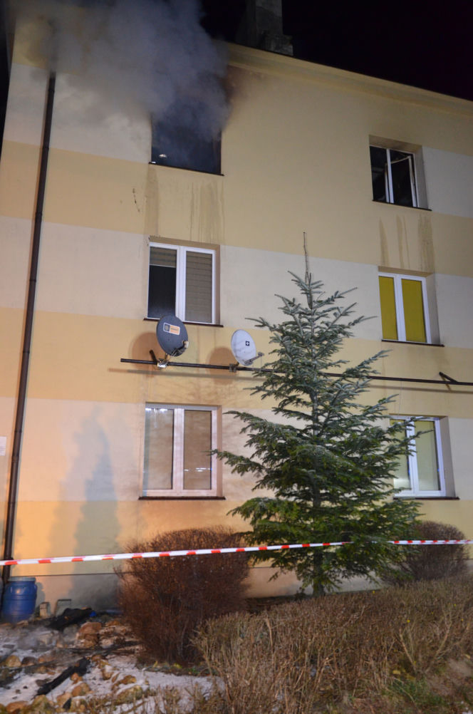 MATKA Z CÓRKĄ SPŁONĘŁY WE ŚNIE
