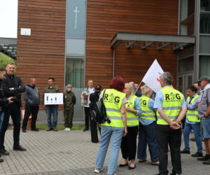 Protest przeciw budowie meczetu na krakowskim osiedlu