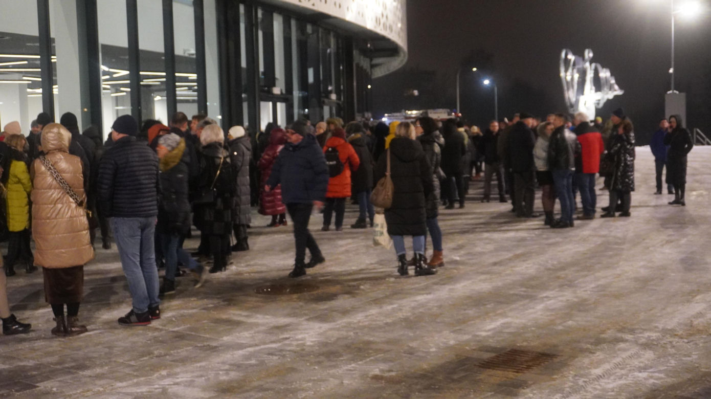 Hala Urania w Olsztynie w końcu otwarta. Tłumy przybyły na Galaktyczny Benefis! [ZDJĘCIA]