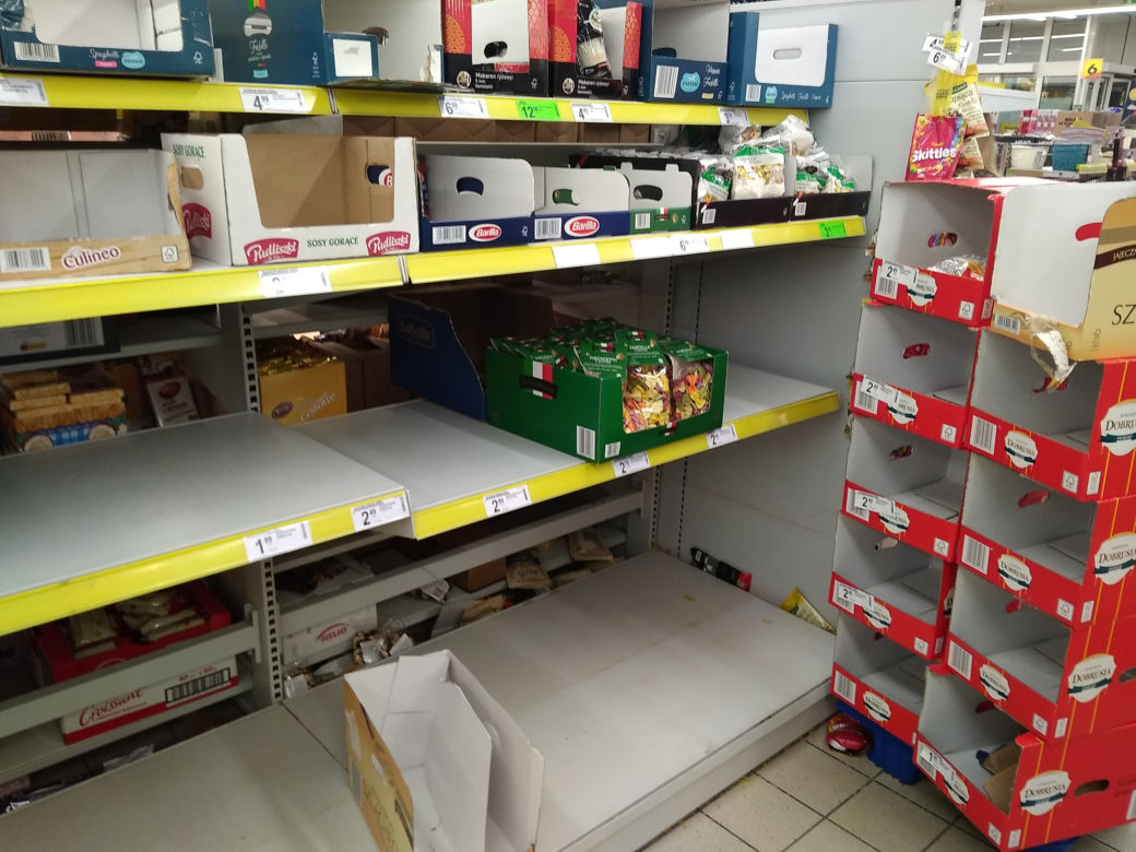 Oblężenie w radomskich sklepach z powodu koronawirusa 