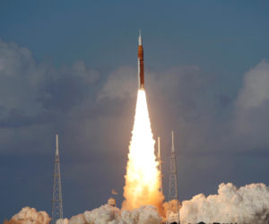 Chwile grozy kosmonautów lecących w stronę Księżyca! Dostali niepokojącą wiadomość