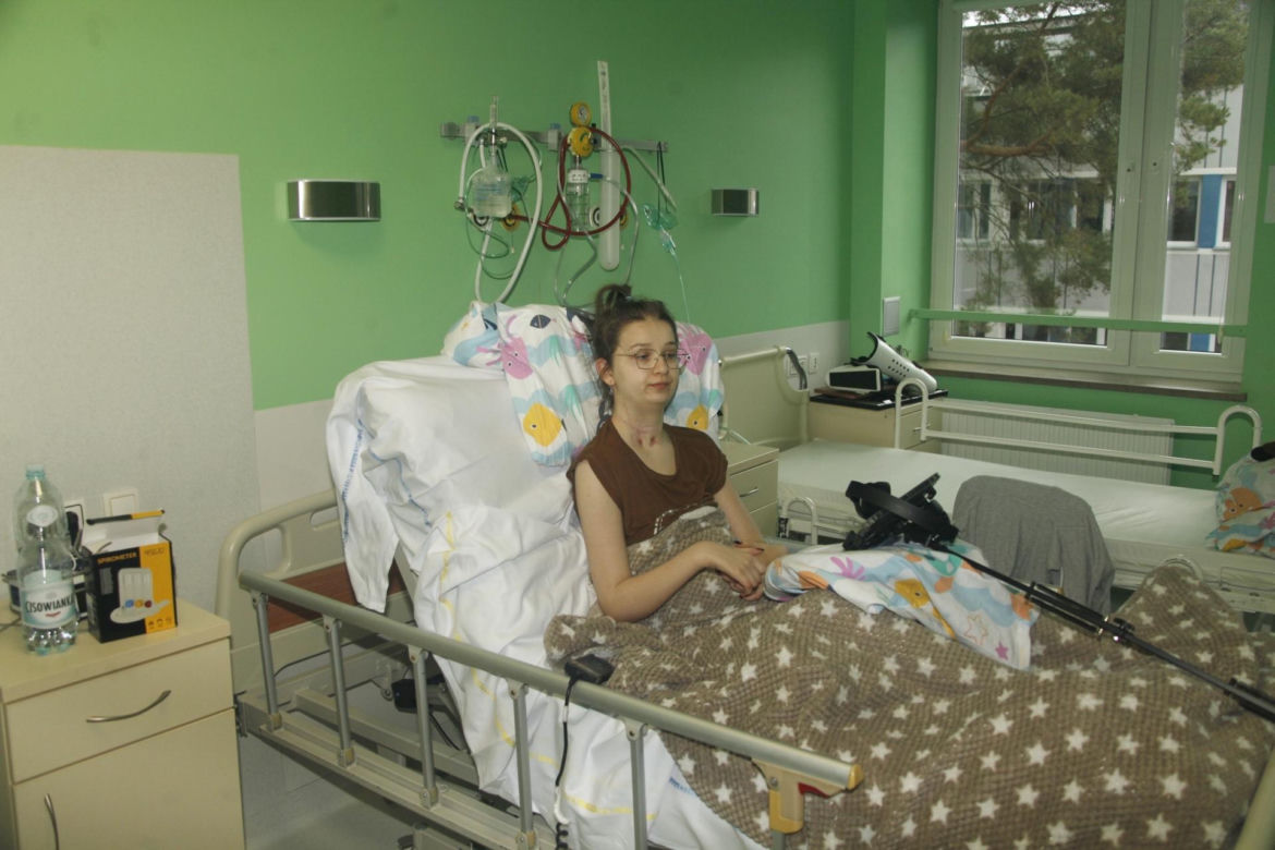 Koń zrujnował życie 16-letniej Klaudii. Mama: "Cudem udało się ją uratować"