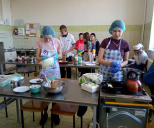 Konkurs kulinarny im. Wiktora Kulerskiego w grudziądzkim gastronomiku