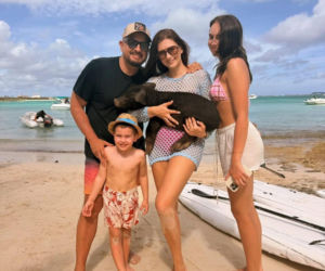 Agustin Egurrola ma żonę Dianę