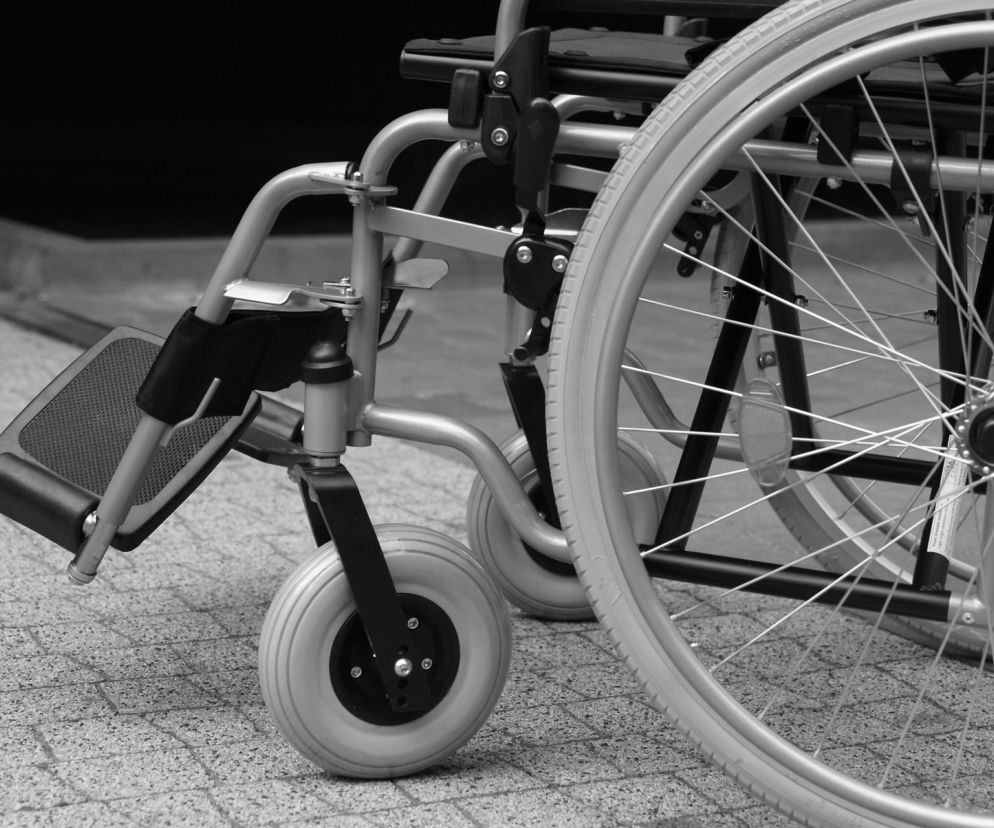 Wypadek w Michałowie. NIE ŻYJE mężczyzna na wózku inwalidzkim