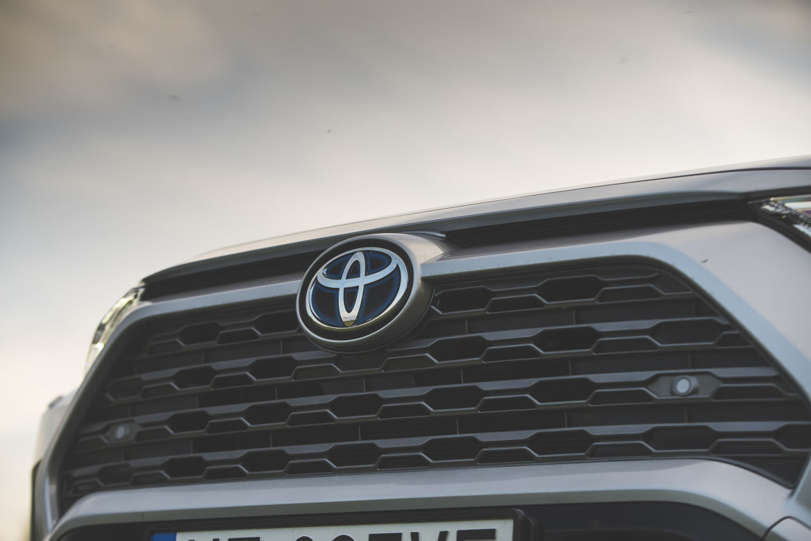 Toyota RAV4 Hybrid piąta generacja