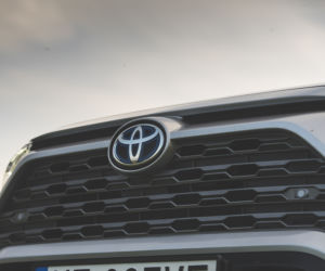 Toyota RAV4 Hybrid piąta generacja