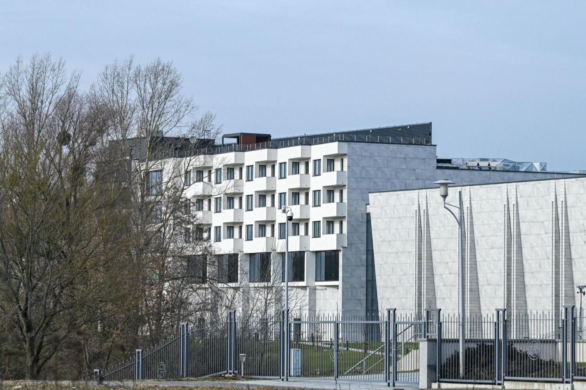 Rydzyk zamienił celę na apartament. Tu teraz mieszka słynny zakonnik