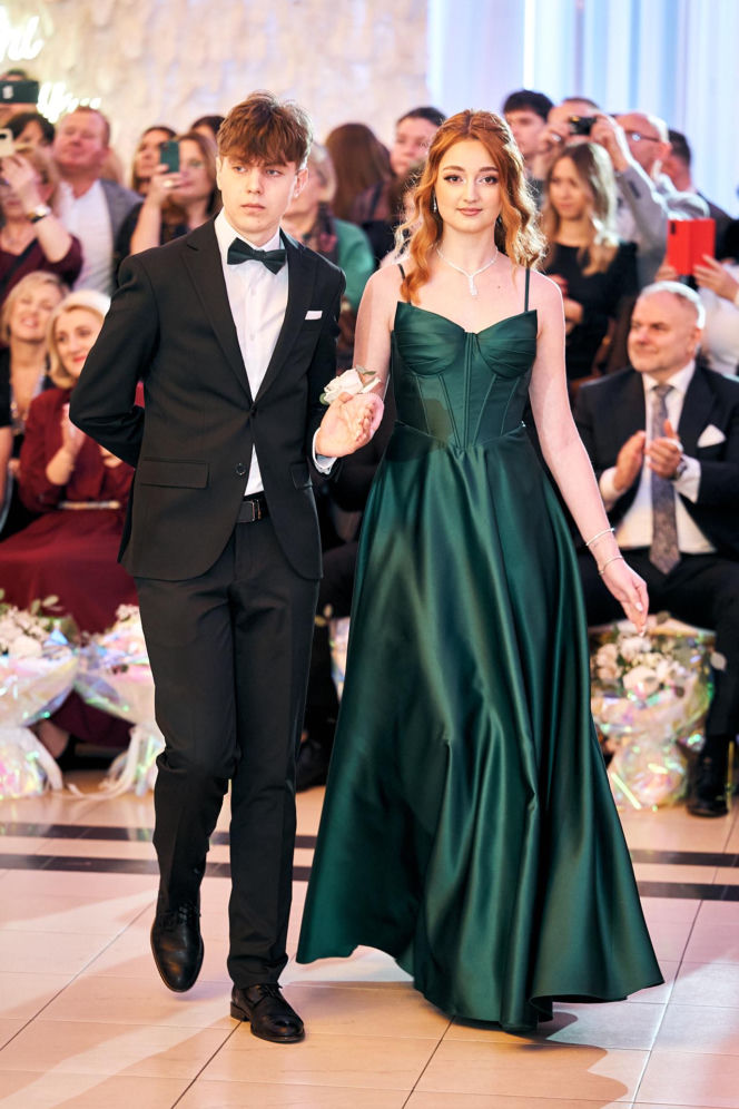 Studniówka siedleckiej Królówki 2026 - walc i polonez