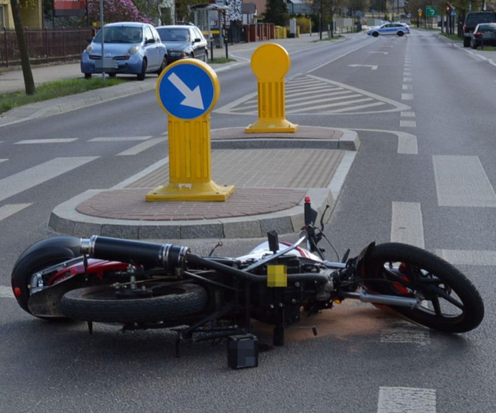 Kieowca auta zderzył się z motorowerzystą. 15-latek trafił do szpitala