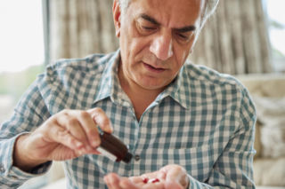 Suplementy na nadciśnienie mogą szkodzić sercu. Ważne ostrzeżenie dla chorych
