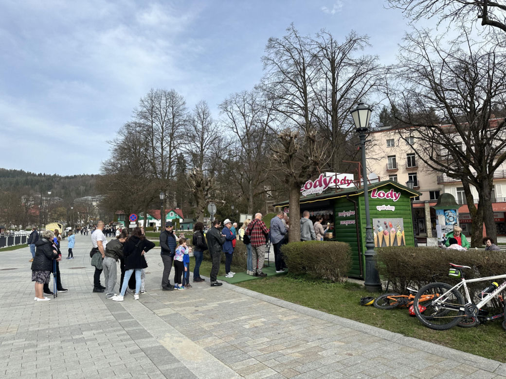 Krynica-Zdrój znów tętni życiem. Uzdrowisko przeżywa drugą młodość 