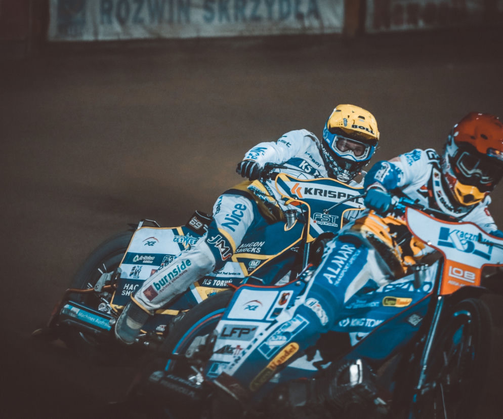 Jason Doyle (na zdjęciu w kasku żółtym) nie zaliczy rundy w Teterow do udanych