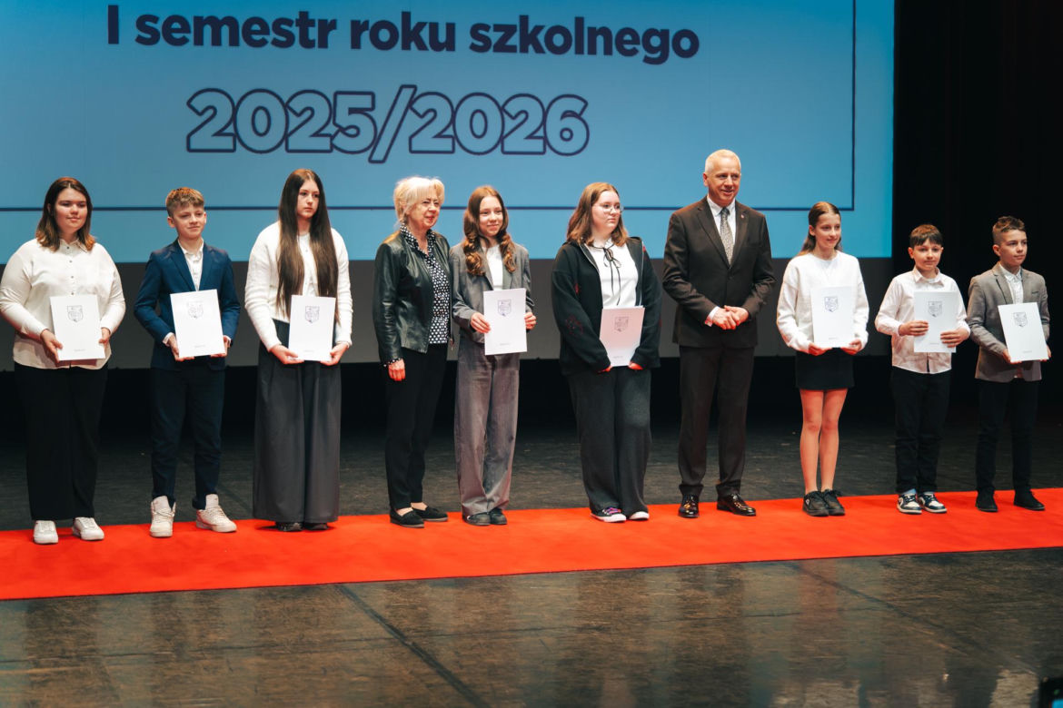 Najzdolniejsi uczniowie odebrali stypendia Prezydenta Miasta Siedlce