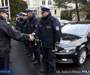 12 nieoznakowanych Volkswagenów Passatów dla policji
