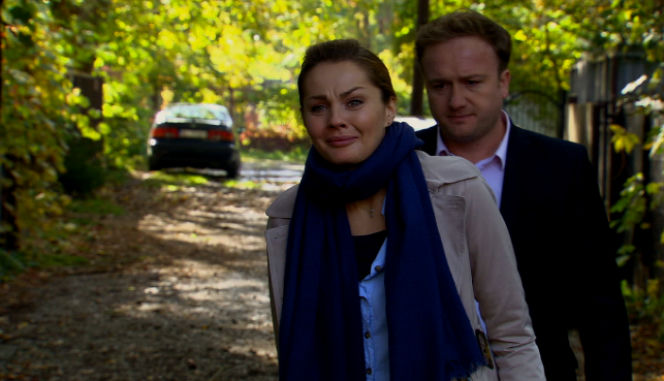PRZYJACIÓŁKI odc. 13. Inga (Małgorzata Socha), Paweł Strzelecki (Bartek Kasprzykowski)