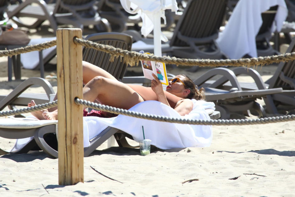 Katarzyna Herman na plaży