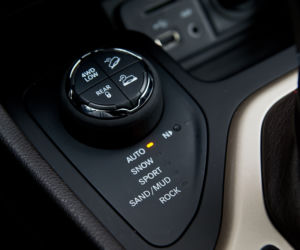 Jeep Cherokee Trailhawk V6 3.2 AT9 4x4