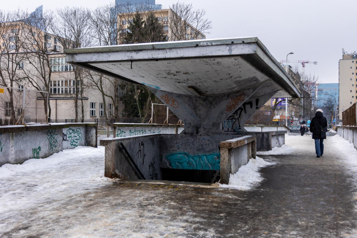 Warszawskie stacje kolejowe - zdjęcia. Zobacz najpiękniejsze z nich! Ochota, Powiśle, Międzylesie i inne - oto perły wśród dworców i peronów