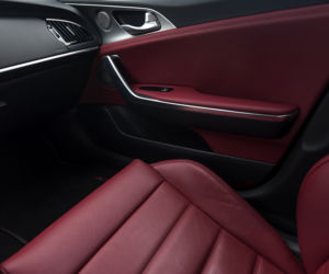 Kia Stinger 2.0 T-GDI 245 KM 8AT RWD GT Line