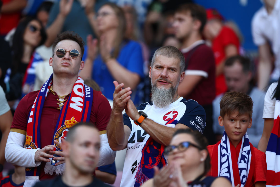 Wisła Kraków - Wieczysta Kraków: Zdjęcia kibiców i zawodników z meczu 6. kolejki PKO BP Ekstraklasy