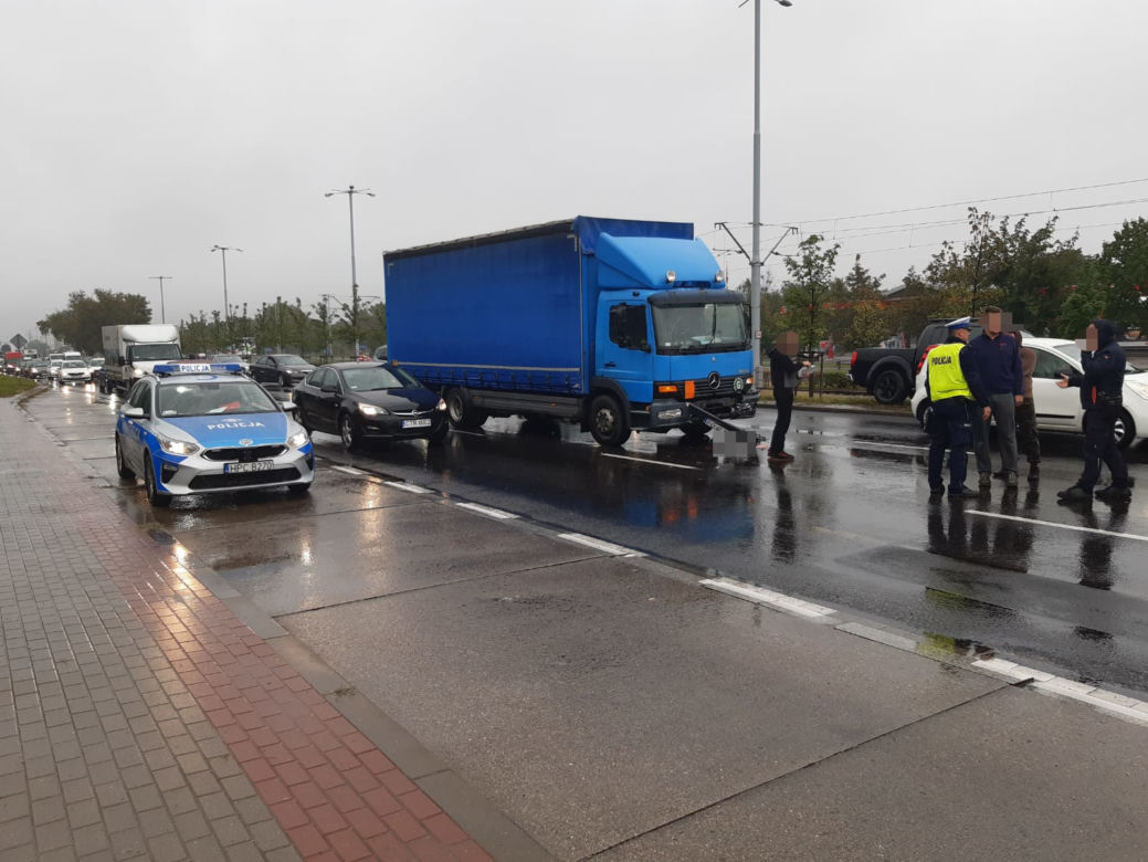 Bardzo niespokojny poranek w Toruniu. Dwie kolizje na tej samej ulicy!
