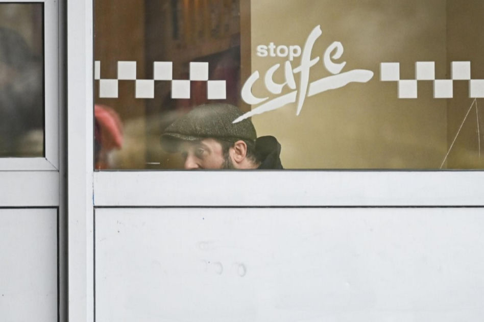 Rozwód Gąsiorowskiej i Żurawskiego w toku! Aktor czekał pod salą z kubkiem w ręku