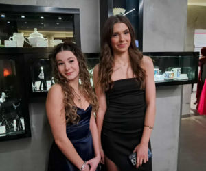 Tak bawili się maturzyści na studniówce skarżyskiego Erbla. Kreacje jak z czerwonego dywanu