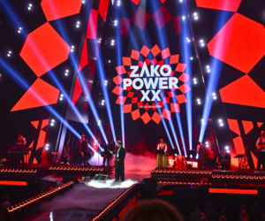 Co ona ma na sobie?! Szroeder wyglądała jak w firance z PRL-u